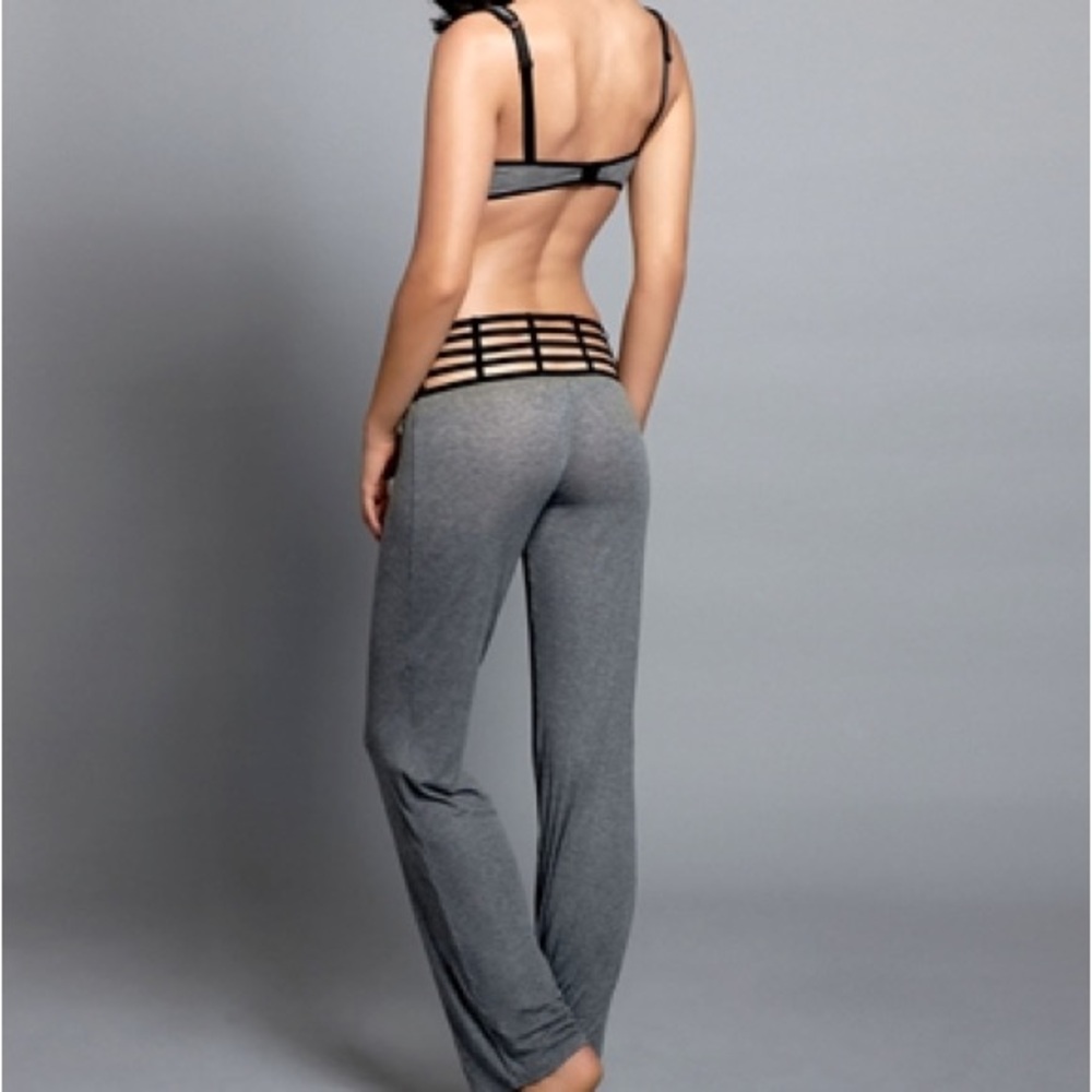 Beach bunny love haus barely there cage 4pc bra long sleeve crop, shorts & pants - Picture 5 of 13
